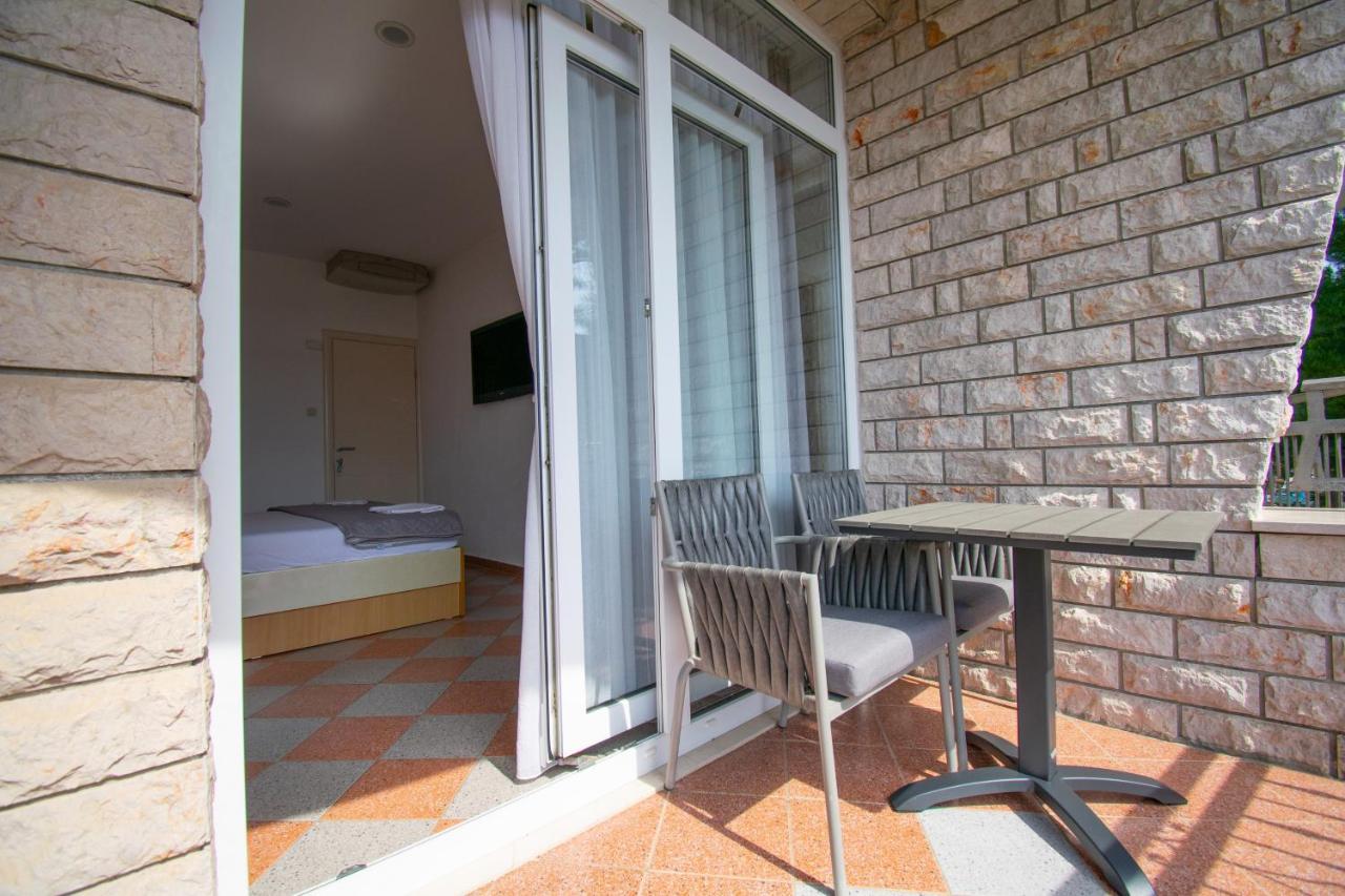 Villa Kameni Dvori Baška Voda Exteriör bild