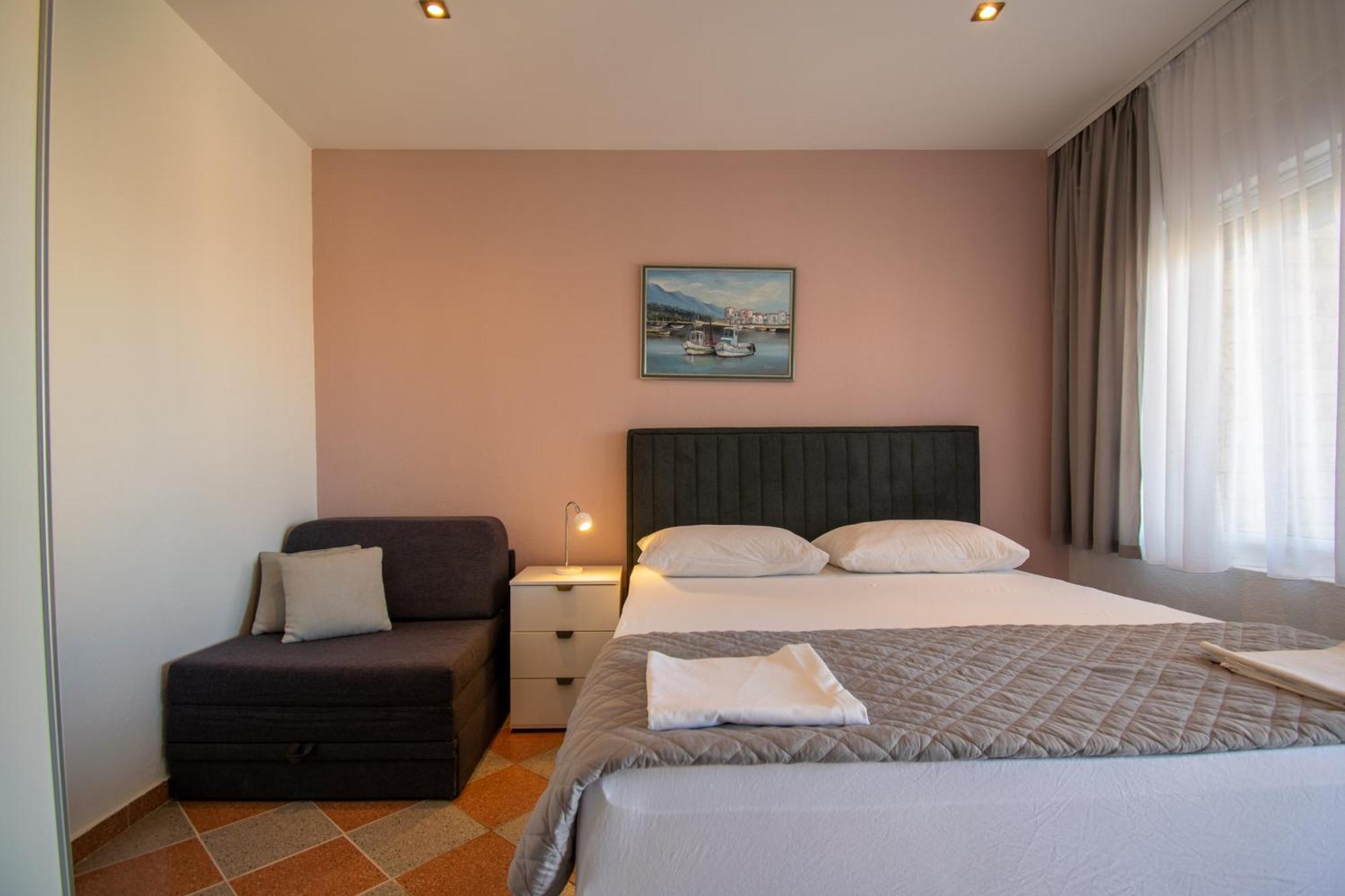 Villa Kameni Dvori Baška Voda Rum bild