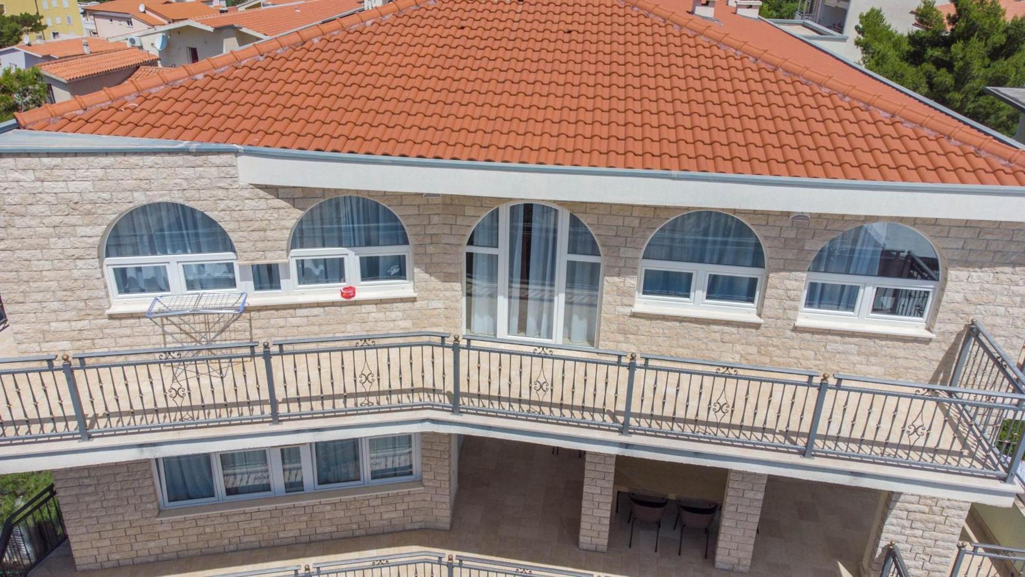 Villa Kameni Dvori Baška Voda Rum bild