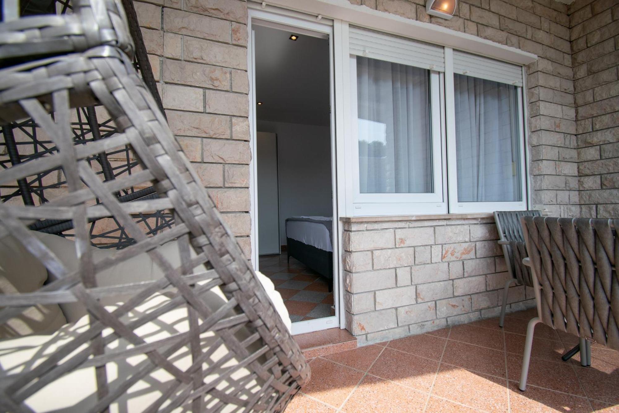 Villa Kameni Dvori Baška Voda Rum bild